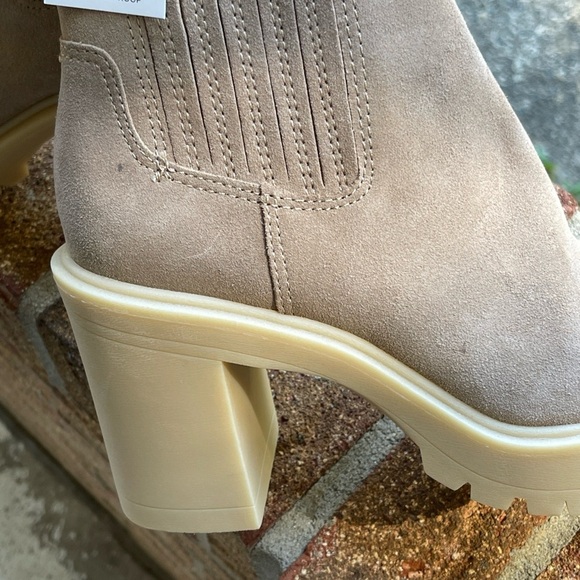 Dolce Vita Women's Tan Ankle Boots Size 7 - Picture 12 of 16